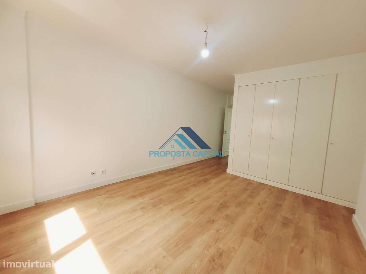 APARTAMENTO T3 TOTALMENTE REMODELADO | ESTRADA DA LUZ - COM GARAGEM-38