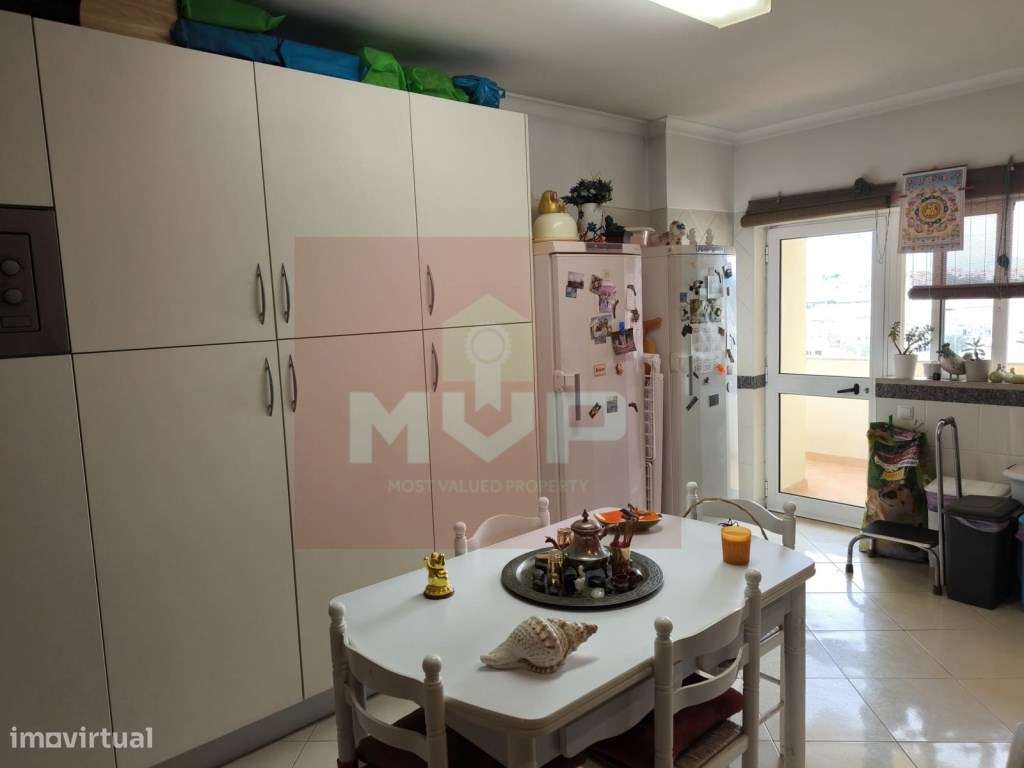 Apartamento T4 em Portimão-6