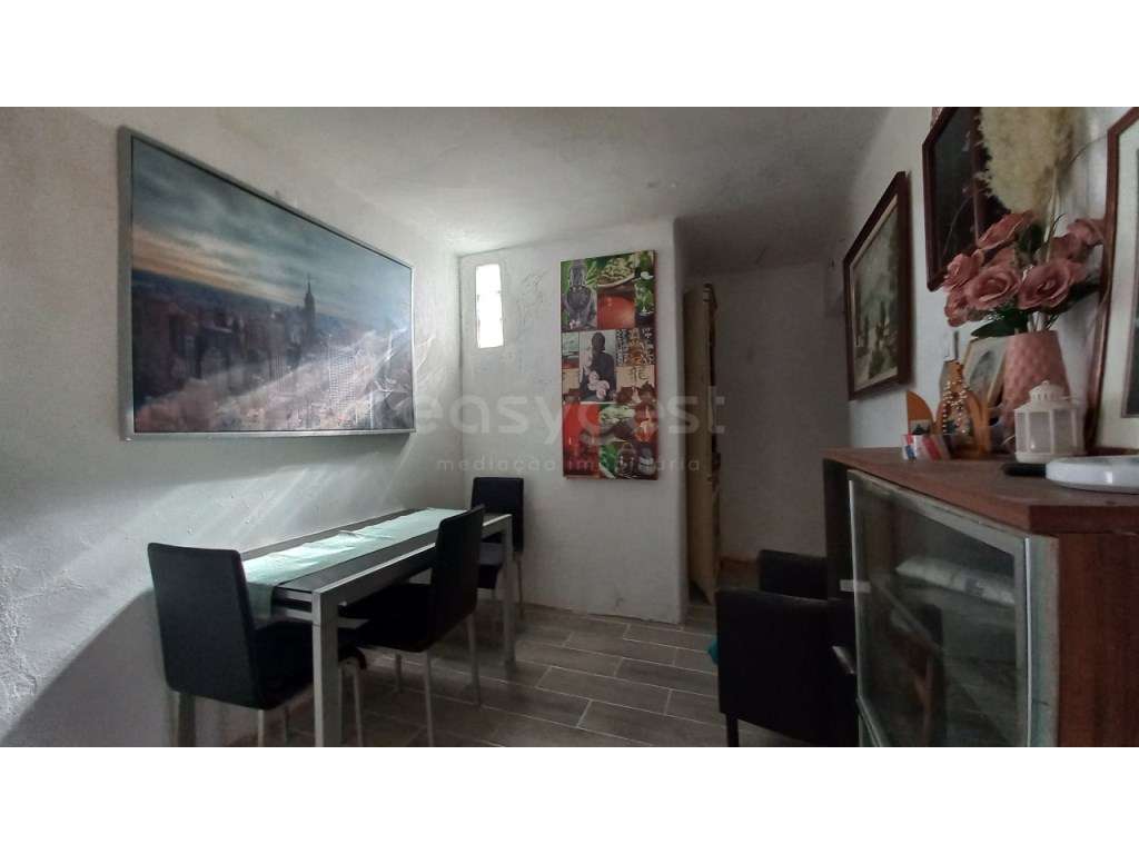 Moradia com garagem e logradouro em Madalena, Tomar. - Grande imagem: 2/16