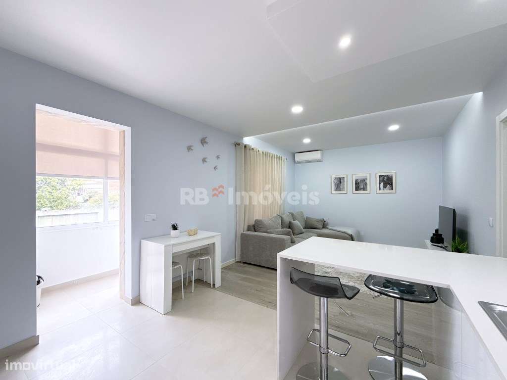 Apartamento T2 totalmente renovado, perto da estação ferroviária-11