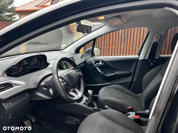 Peugeot 208 1.6 e-HDi Allure STT - 10