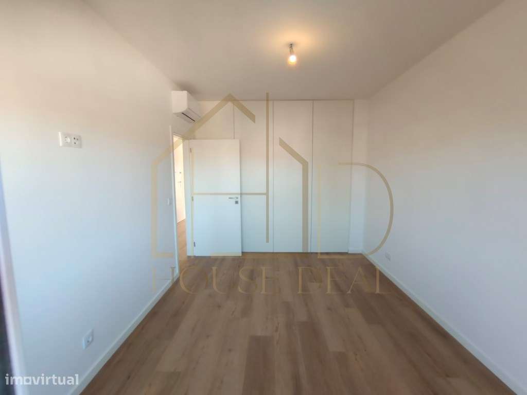 MODERNO Apartamento Duplex T3. Quinta do Conde-14