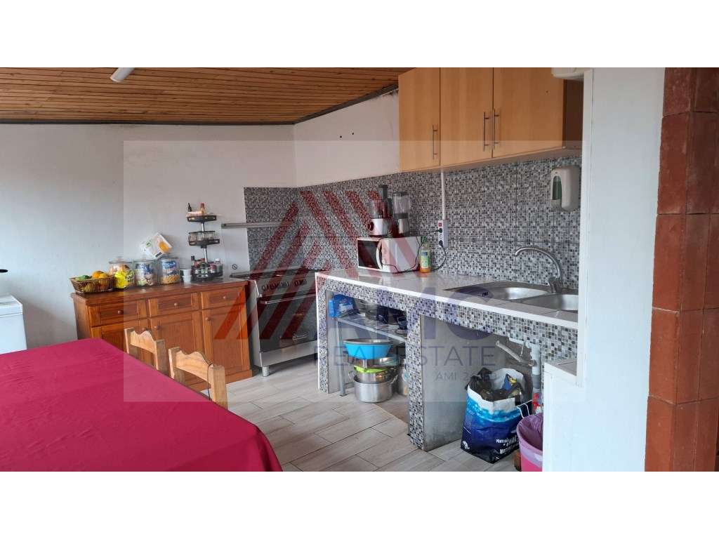 VENDE-SE EXCELENTE MORADIA NA CANDELÁRIA, MADALENA DO PICO-12