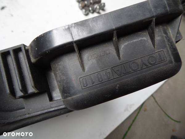 Obudowa filtra powietrza Subaru Justy IV Daihatsu Sirion II 17705-40100 - 4