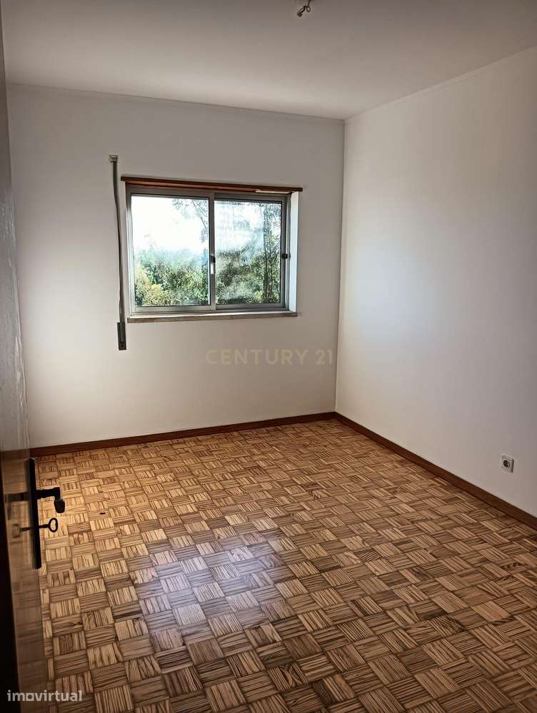 T1 Remodelado Pragal - Grande imagem: 2/23