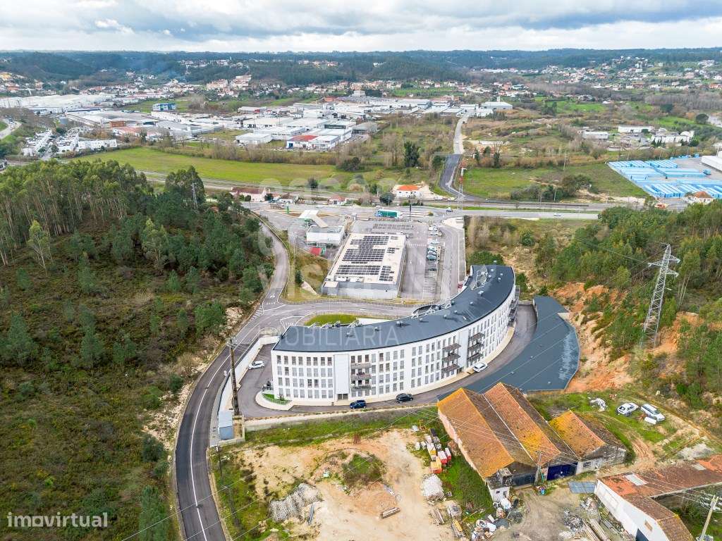 Apartamento T4 de arquitetura moderna junto da cidade, Pombal -Leiria-34