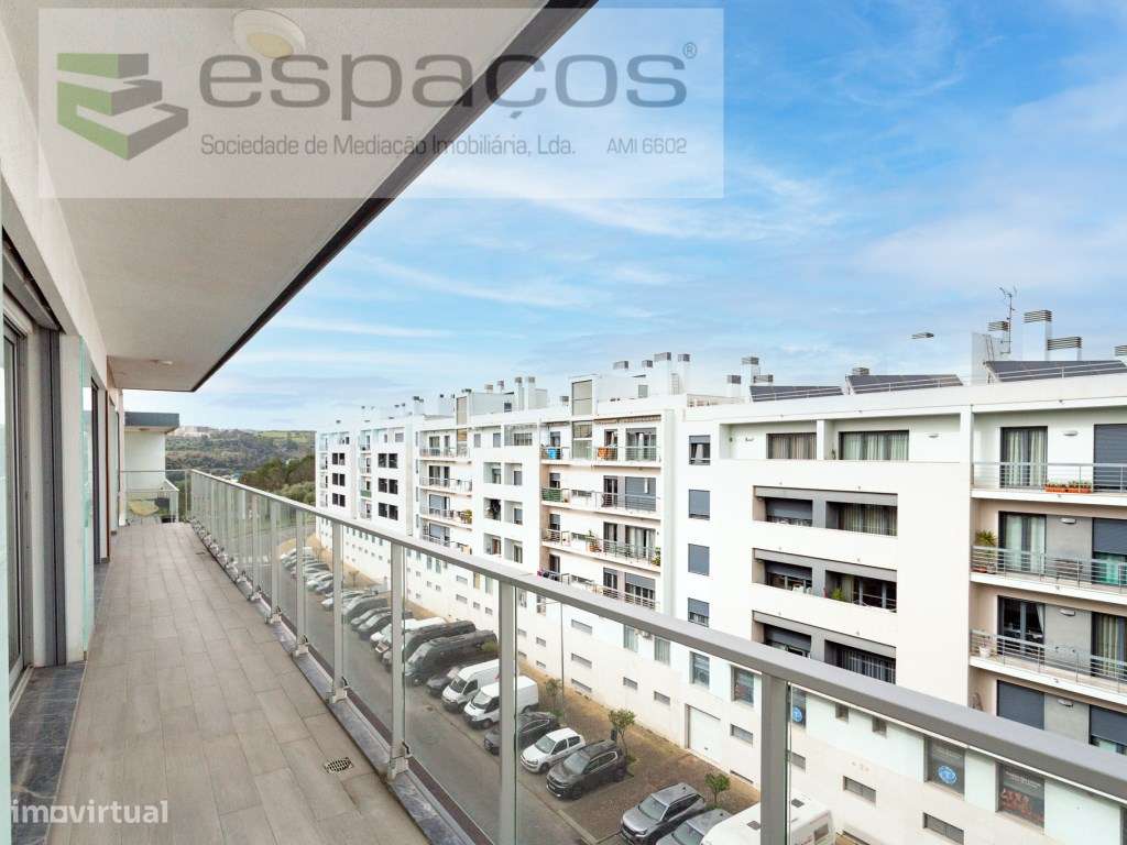 Fantástico T4 com Terraço Privativo, Varanda, Box , Vista Rio, Quin...-35