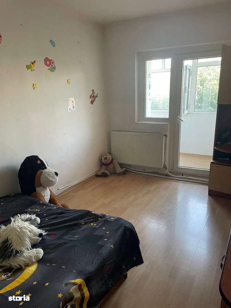 Apartament 3 decomandat,Mioritei,etaj 3-9