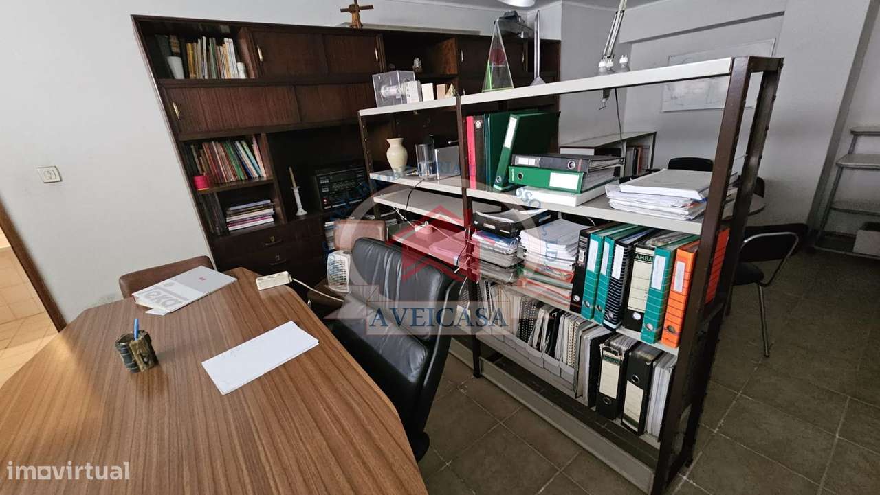 ESCRITÓRIO NO CENTRO DE AVEIRO - Grande imagem: 4/6