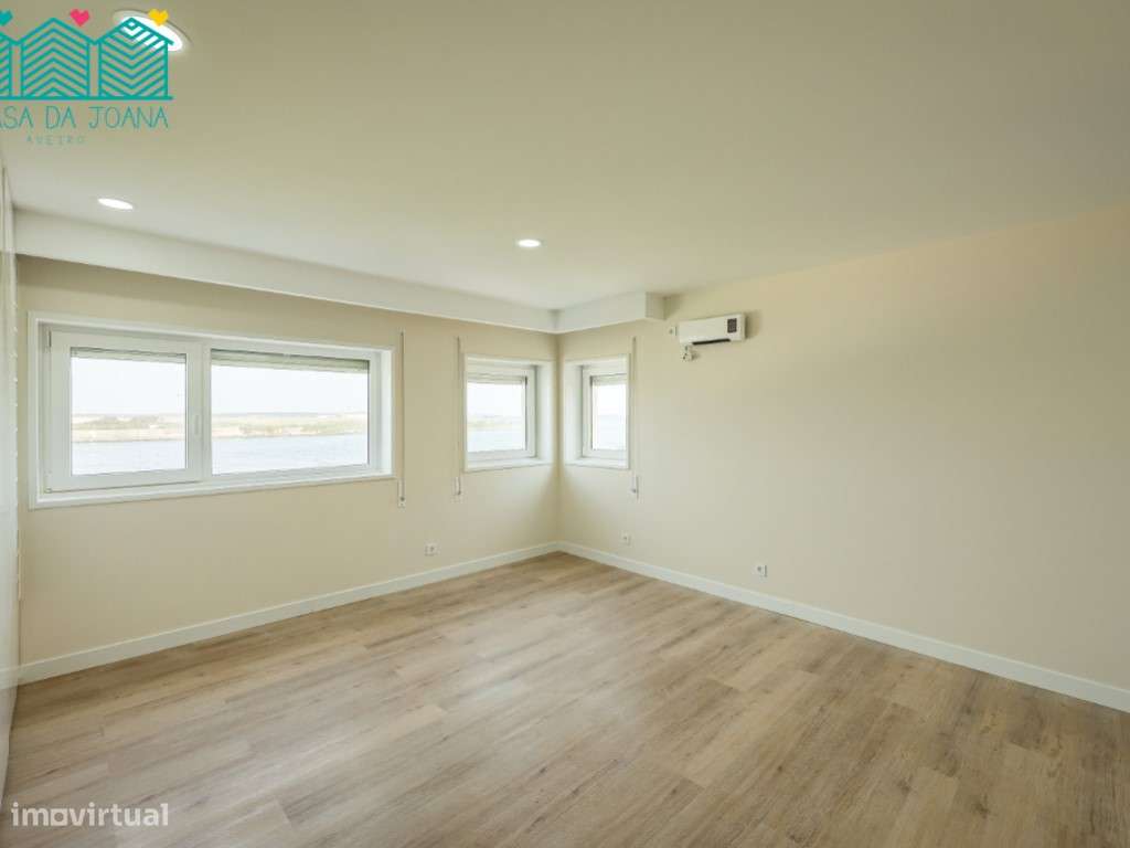 Apartamento T2 na Praia da Barra - Grande imagem: 5/28