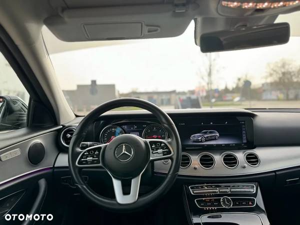 Mercedes-Benz Klasa E 220 d 4Matic 9G-TRONIC - 10