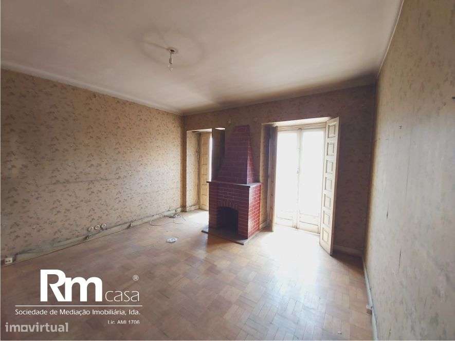 excelente prédio na Av. Emidio Navarro, junto ao Parque da Cidade-22