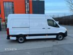 Mercedes-Benz Sprinter - 12