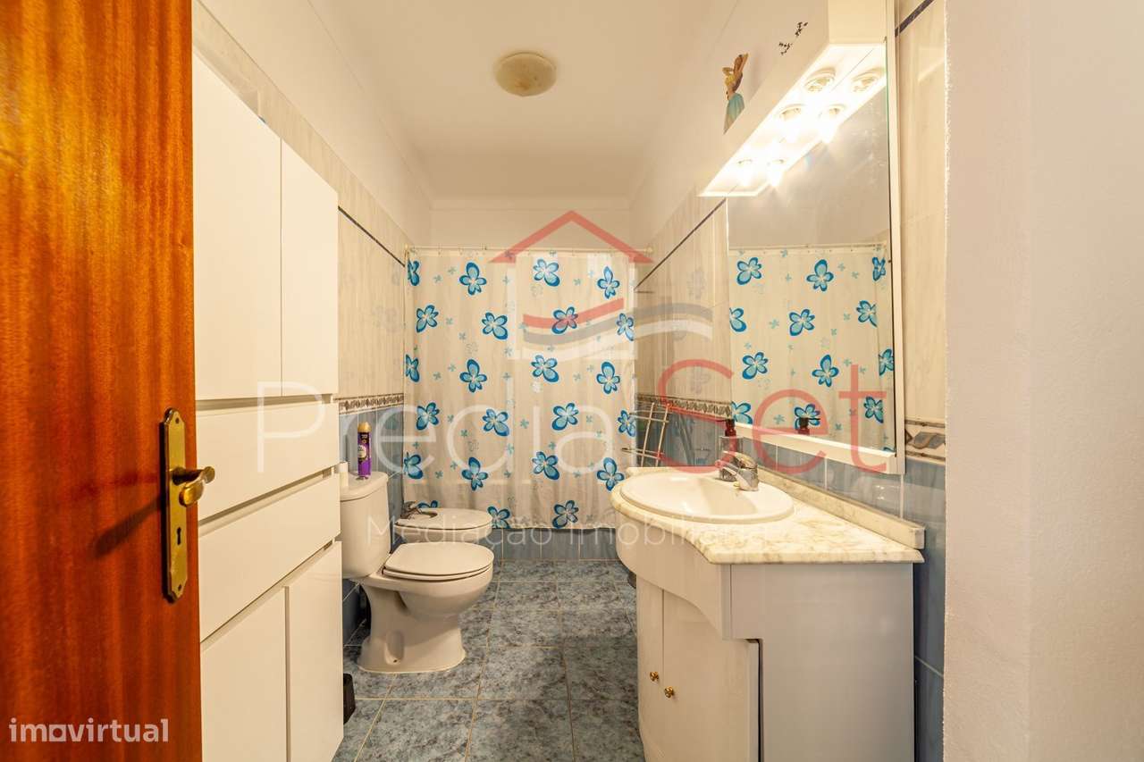 Moradia T4 em Quintinha - Palmela-43