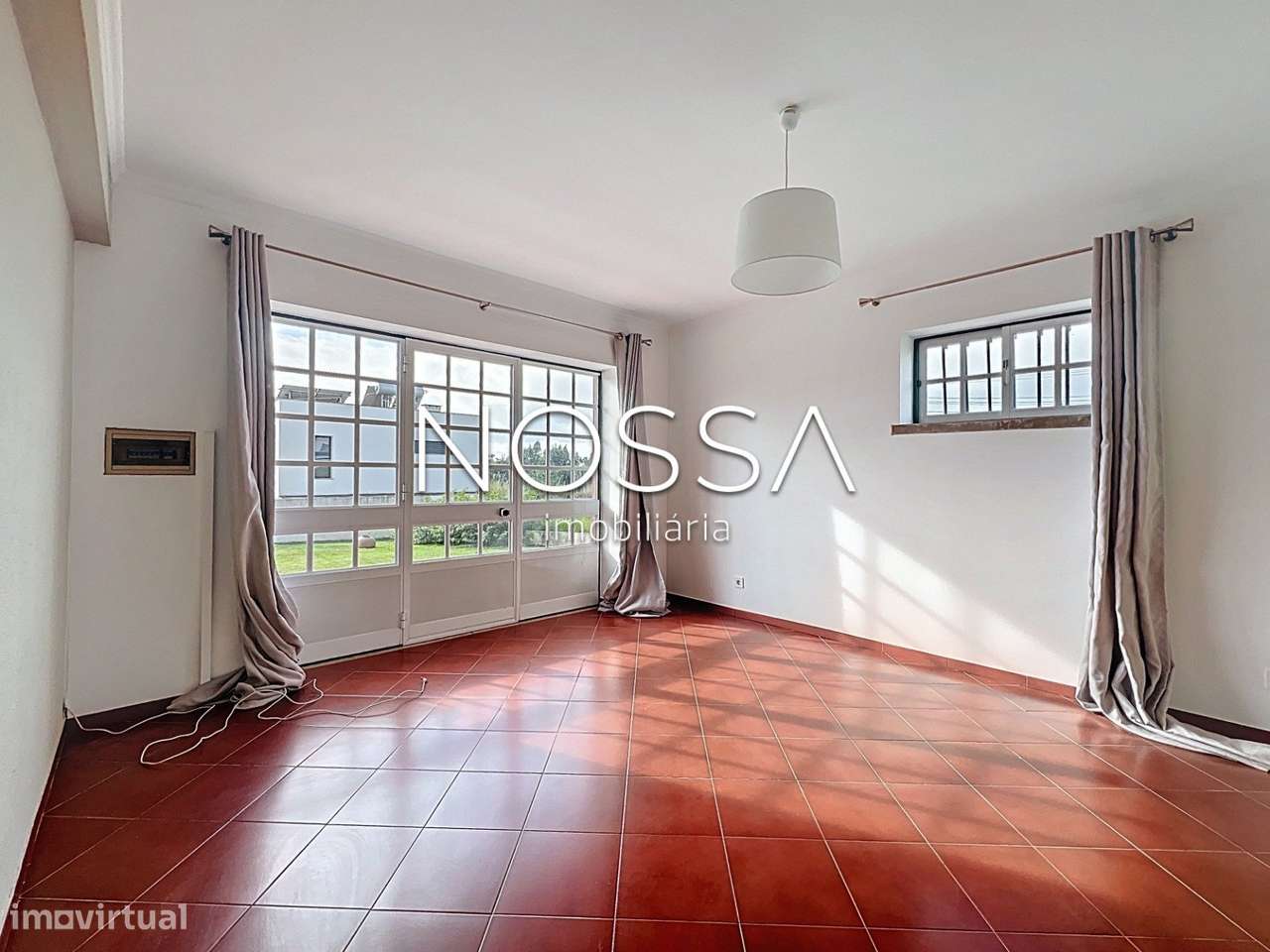 Moradia Bi-familiar | Renovada | Piscina | Caldas Rainha-32