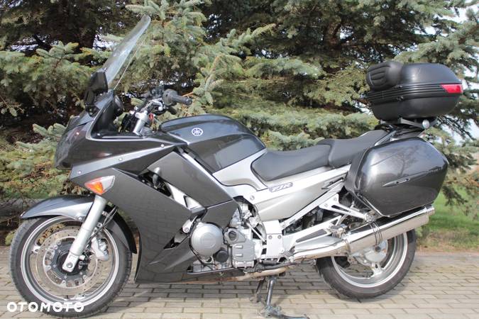 Yamaha FJR - 33