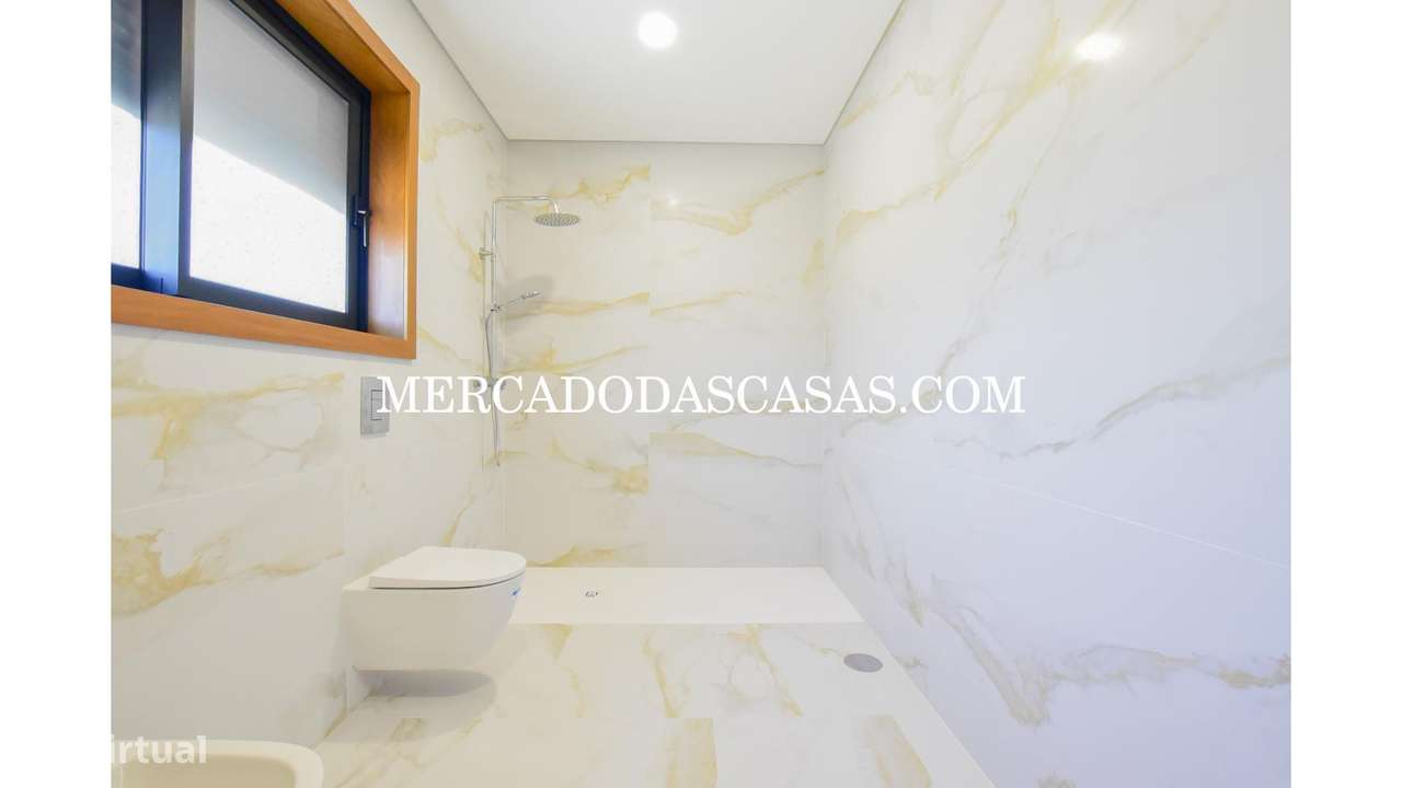 Moradia T3 Nova em S.M.Feira, junto ao castelo-25