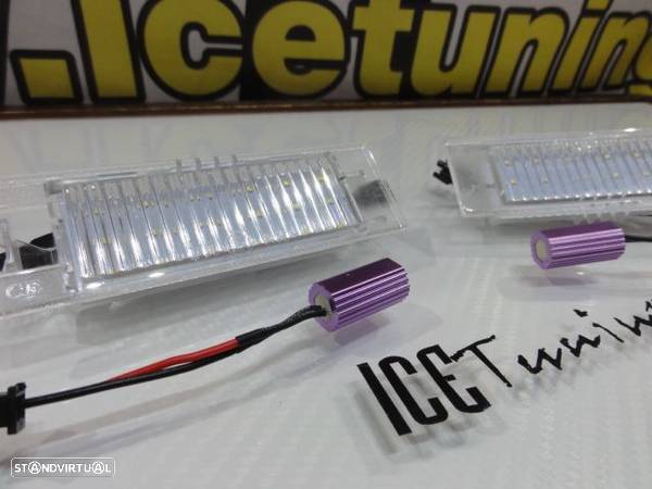 Suporte De Lâmpada De Matricula Com Led Branco Fiat Mutipla, Croma, Tipo, Doblo, Linea, 500L, Grande Punto, Punto, Seicento, Maera, Bravo, Brava, Alfa Romeo Guilietta, 156, 159, 147, GT, Brena, Nuovo Spider, Ferrari 488 2015-2019 - 5