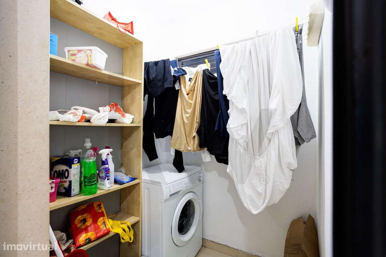 Apartamento T2 na Rua Barata Feyo - Grande imagem: 4/17