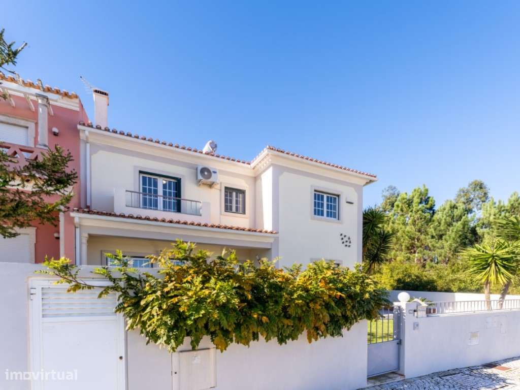 Moradia com Piscina, Jardim e Garagem no Nadadouro, Caldas da Rainha-26