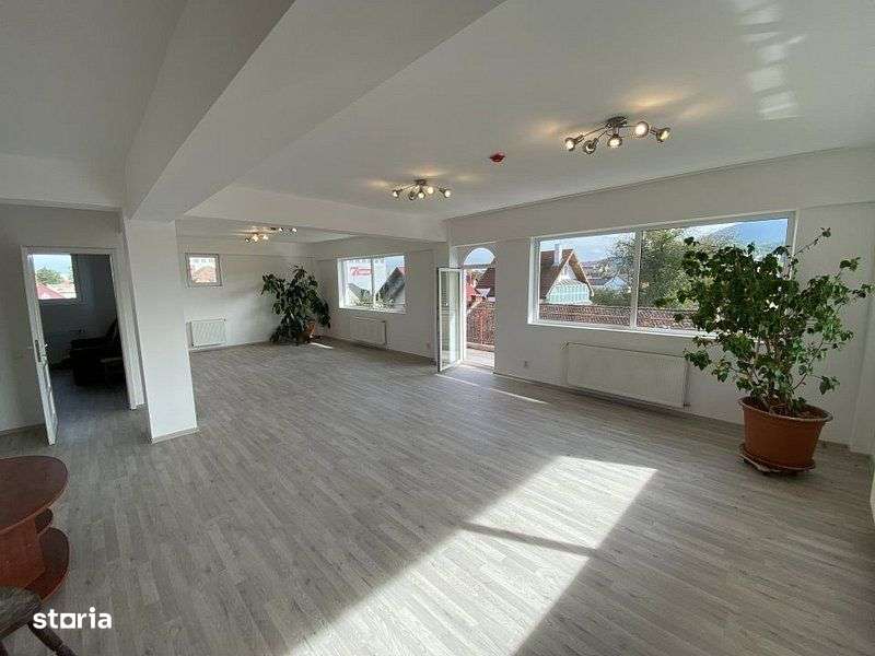 Casa P+2+M de inchiriat in zona Blumana - Brasov - Imagine principală: 4/20