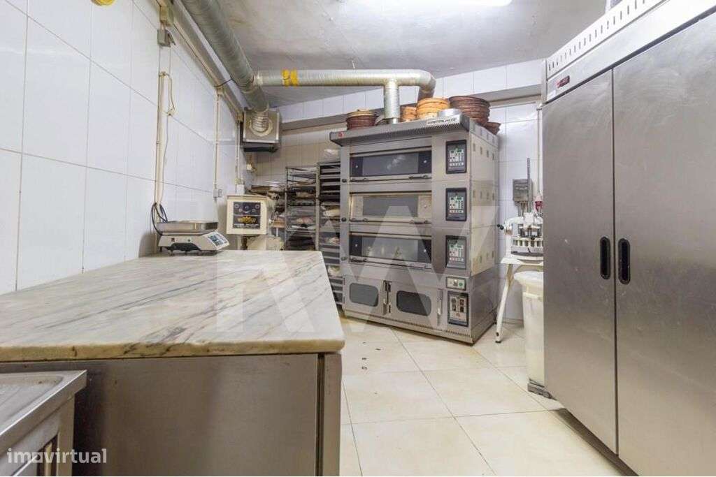 Trespasse Pastelaria/Cafeteria com fabrico próprio-7