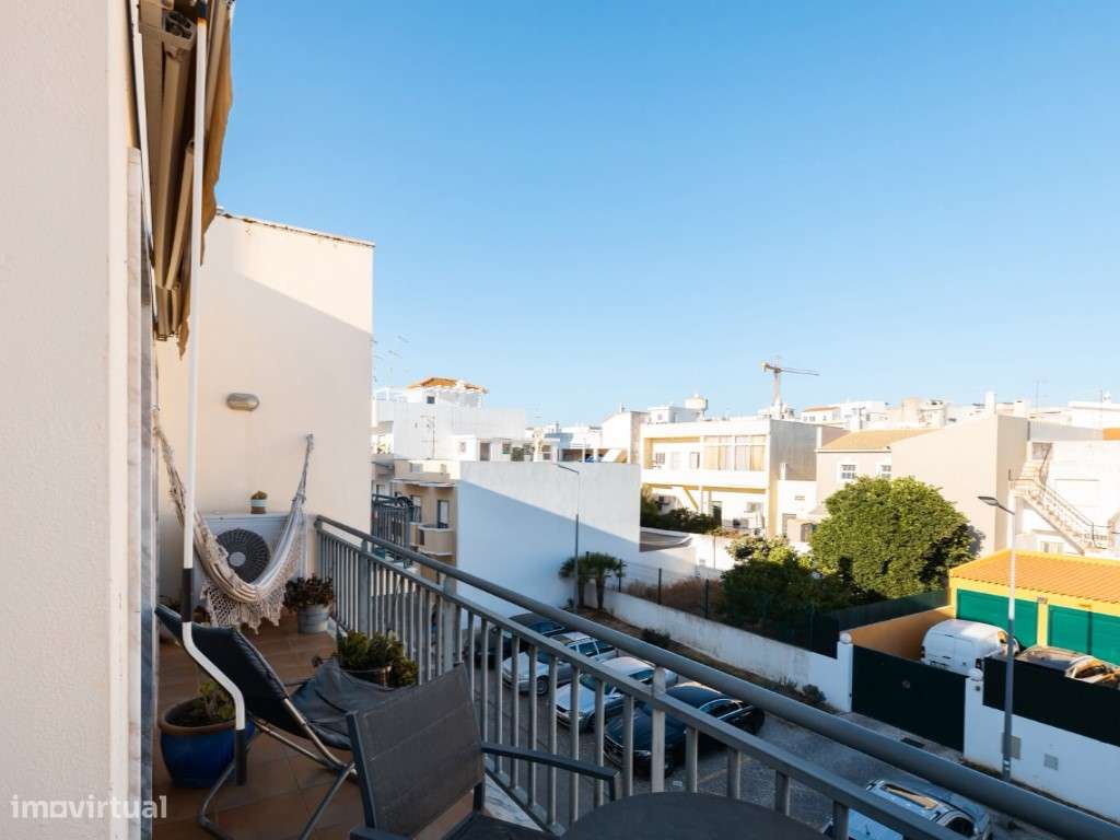 Apartamento T3 no centro de Quarteira, a 700 metros da praia, com 1...-36