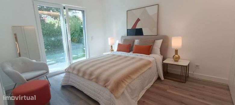 Moradia Independente T4 na Herdade da Aroeira com piscina, garagem a 2-32