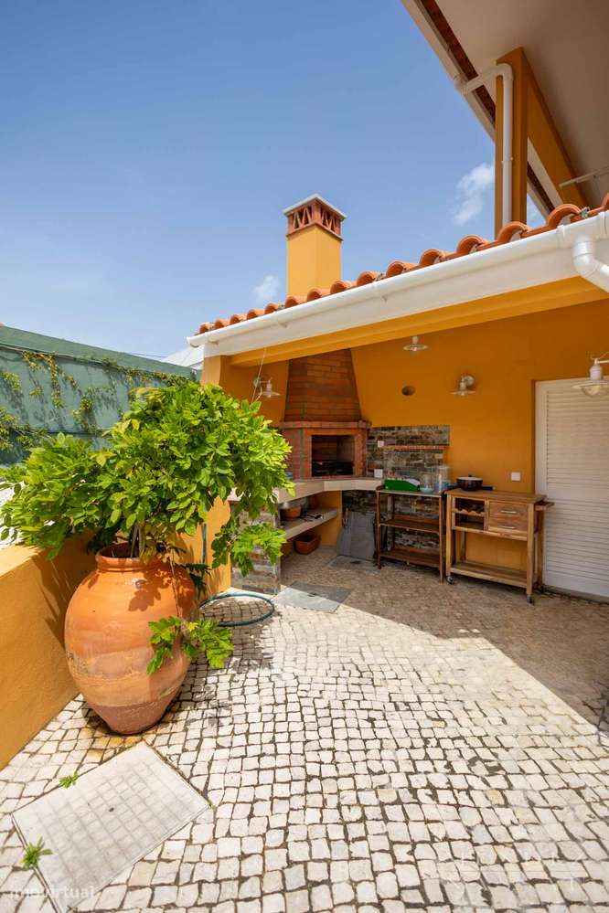 Private Estate - Multi Family - Estoril Villa-35