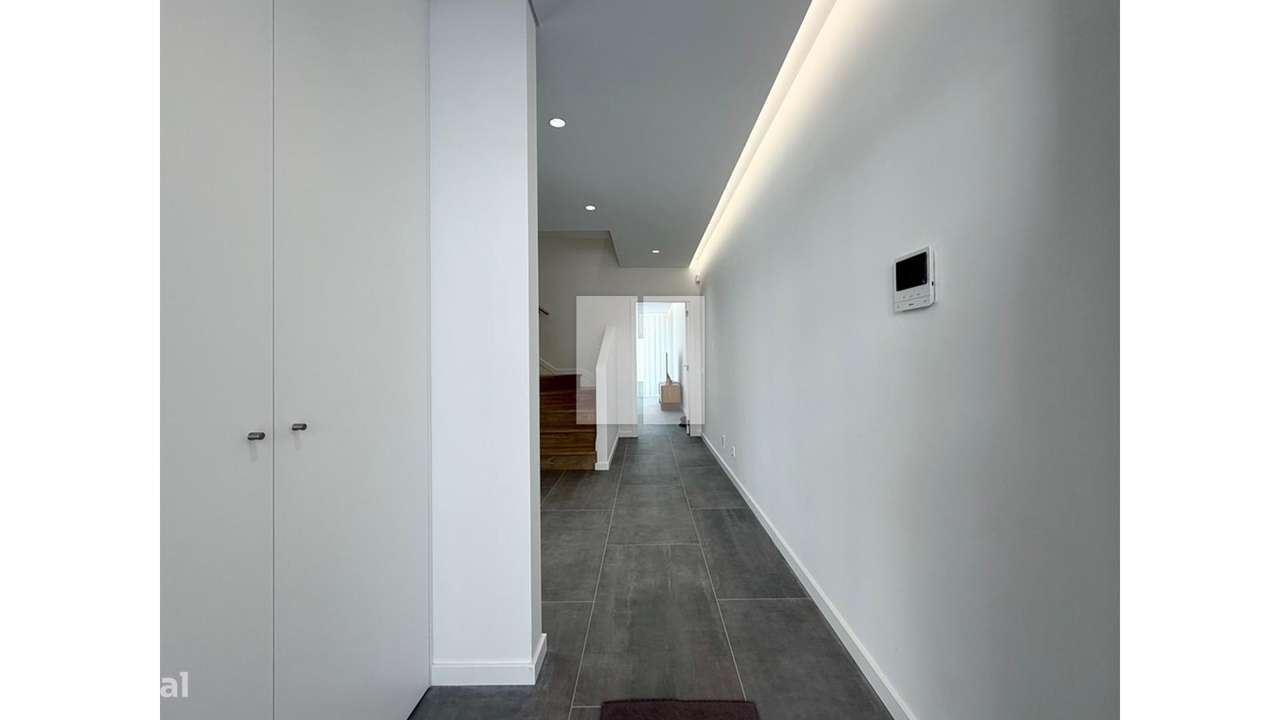 Moradia T4 Nova e Completa - Grande imagem: 5/48