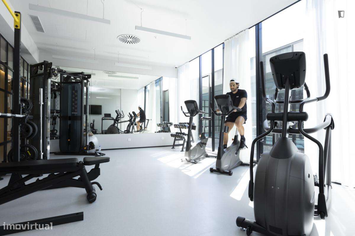 Residência com 9 quartos - localizado em Paranhos Porto - Grande imagem: 5/10