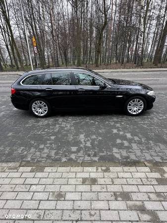 BMW Seria 5 525d xDrive - 7