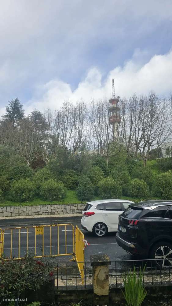 T4+1 com Garagem: Centralidade e Amplitude em Abrantes-20