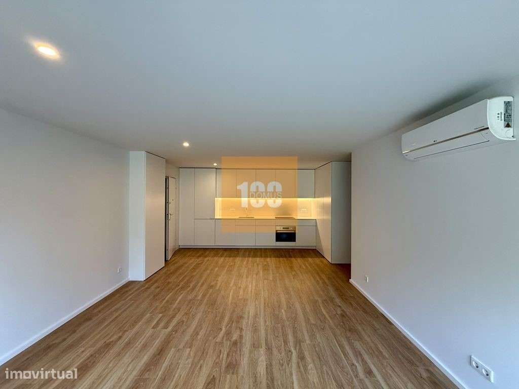 T2 com varanda e garagem às Antas - Grande imagem: 4/15