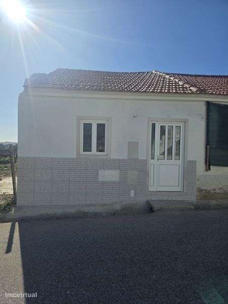 Casa V2 aluguer ao ano - Grande imagem: 5/8