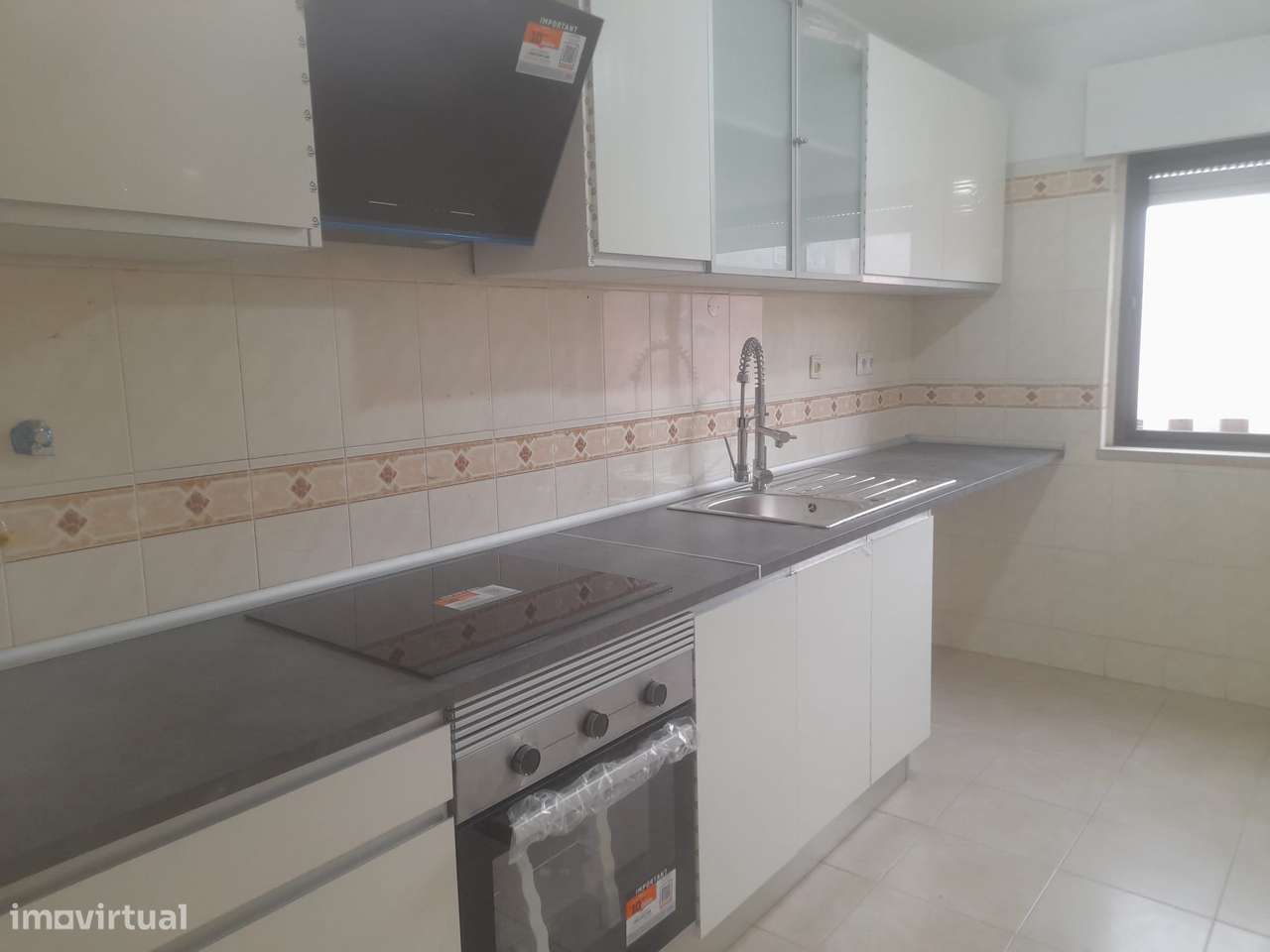 Excelente T2 Tapada das Mercês - Vista para a Serra de Sintra-5