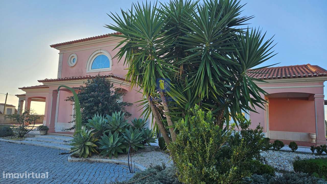 Majestosa Moradia de 300m2 a 15 minutos de Caldas da Rainha - Grande imagem: 4/32