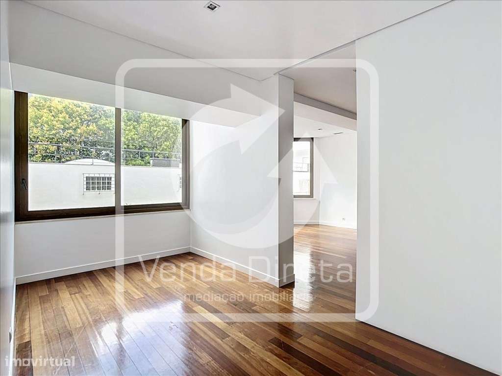 Apartamento T4 com varanda e 257 m² nas Avenidas Novas Elegância, E...-6