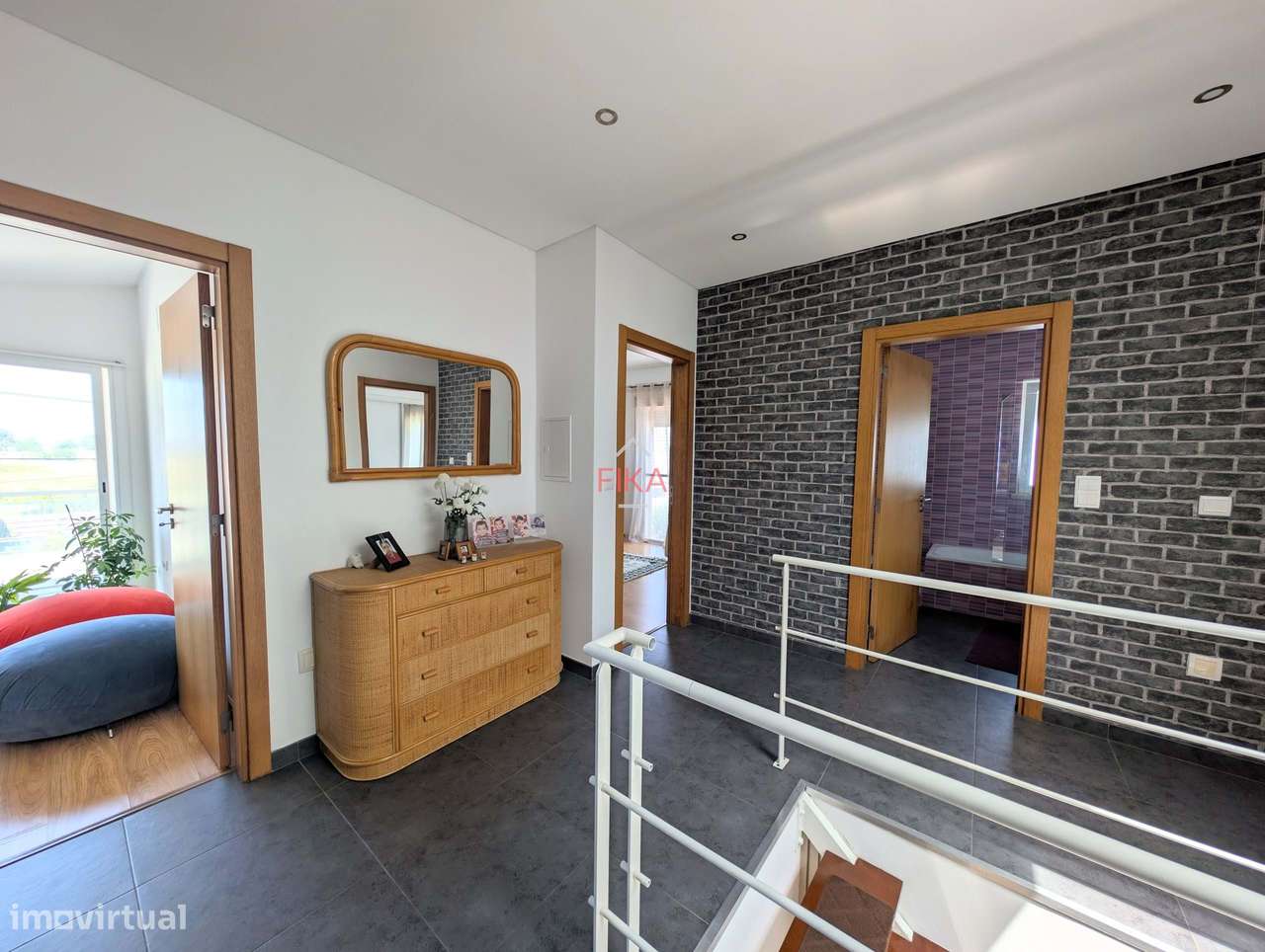 Moradia T5 Isolada com piscina e sauna - Fernão Ferro-29