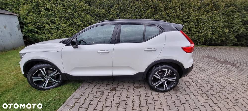 Volvo XC 40 D4 AWD R-Design - 2