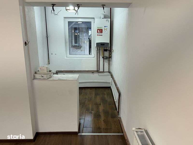 Inchiriez Garsoniera in centru Pucioasa ! - Imagine principală: 5/6