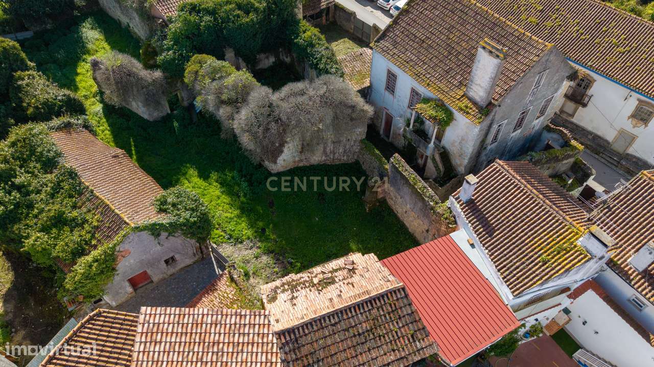 Moradia no centro do Juncal com Terreno de 2.527m2 - Grande imagem: 5/42