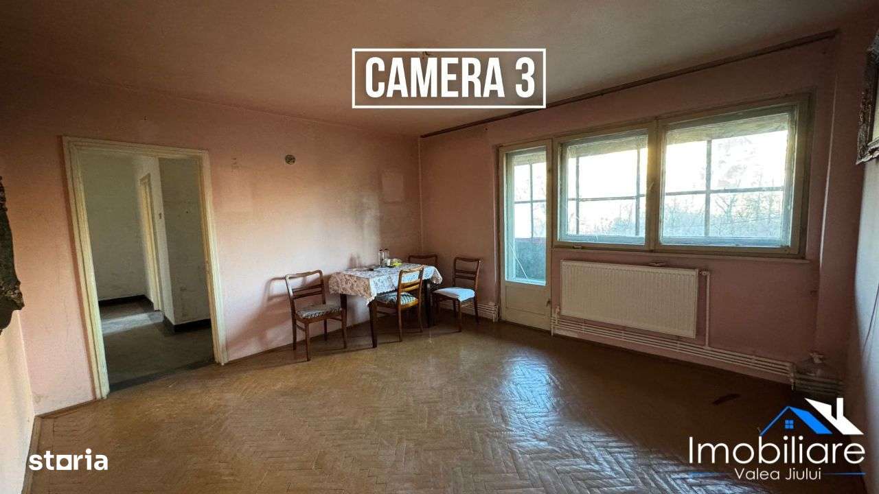 Apartament 3 camere, Lupeni, str. Gheorghe Sincai - Imagine principală: 4/7