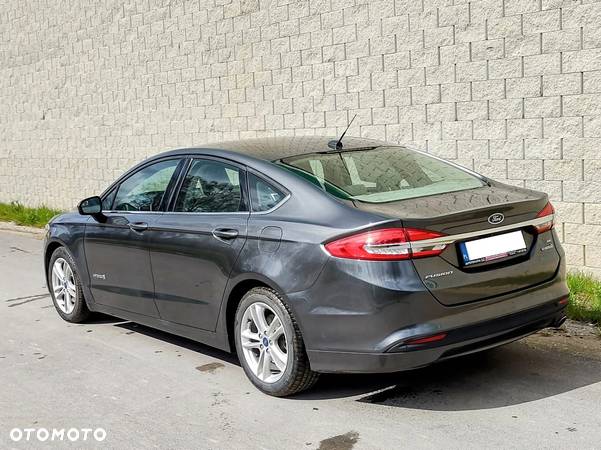 Ford Fusion - 6