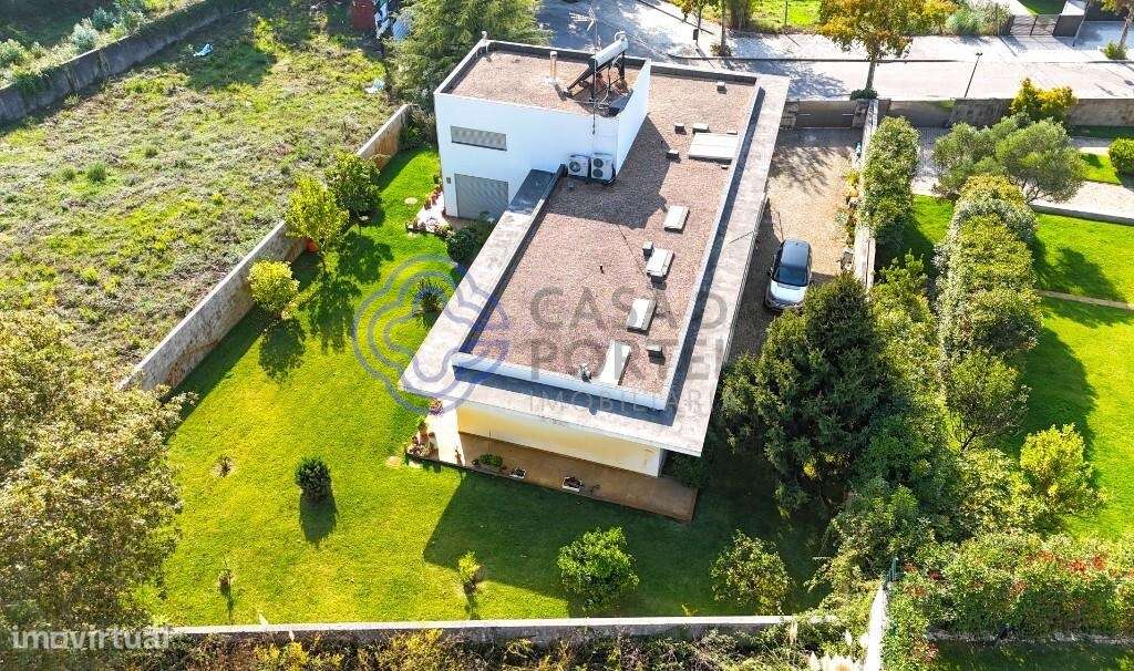 Moradia de Luxo T4+2 (4 Suites + 2 Quartos)  Cidade da Maia,  Terreno - Grande imagem: 5/44