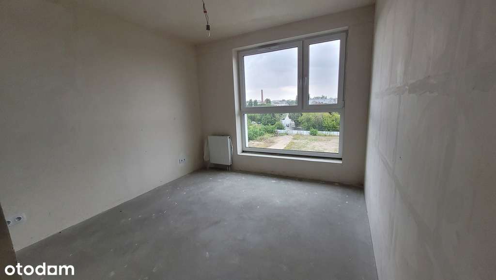 4 pokojowe mieszkanie w ścisłym centrum!-16