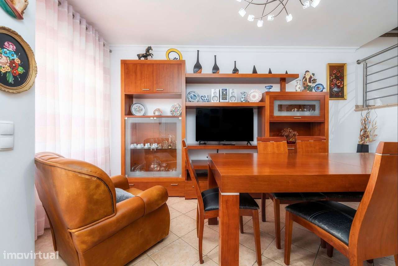 Moradia de Sonho V2+2 em Condomínio Fechado a 500 m² da Praia - Grande imagem: 5/60