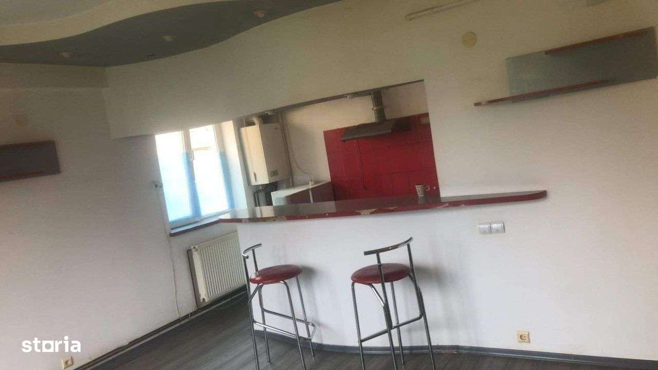 Garsoniera Trivale, bloc nou, mobilata, centrala - Imagine principală: 2/8