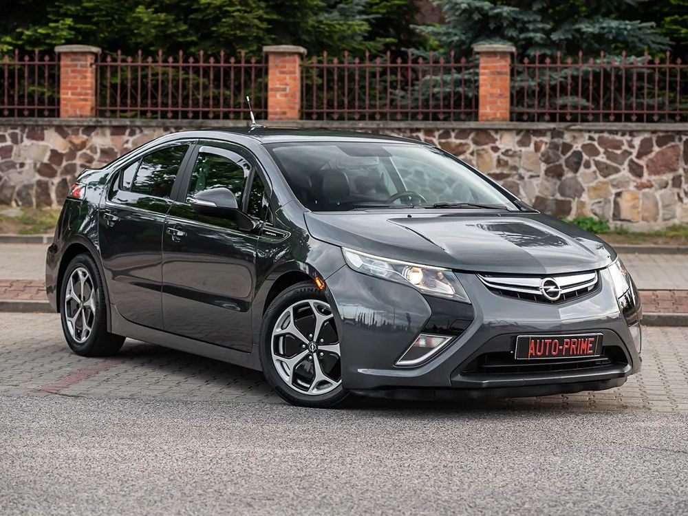 Opel Ampera 2012