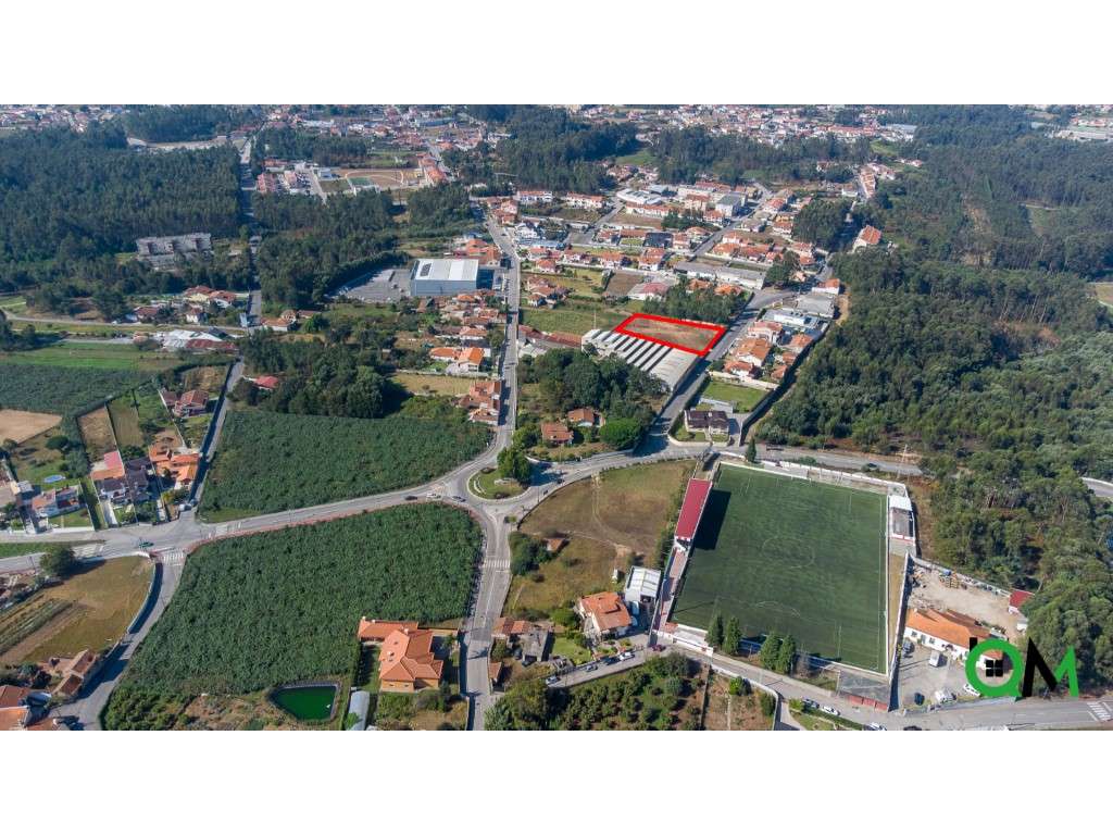 Terreno para Venda no centro de São João de Ver para construção de ...-24